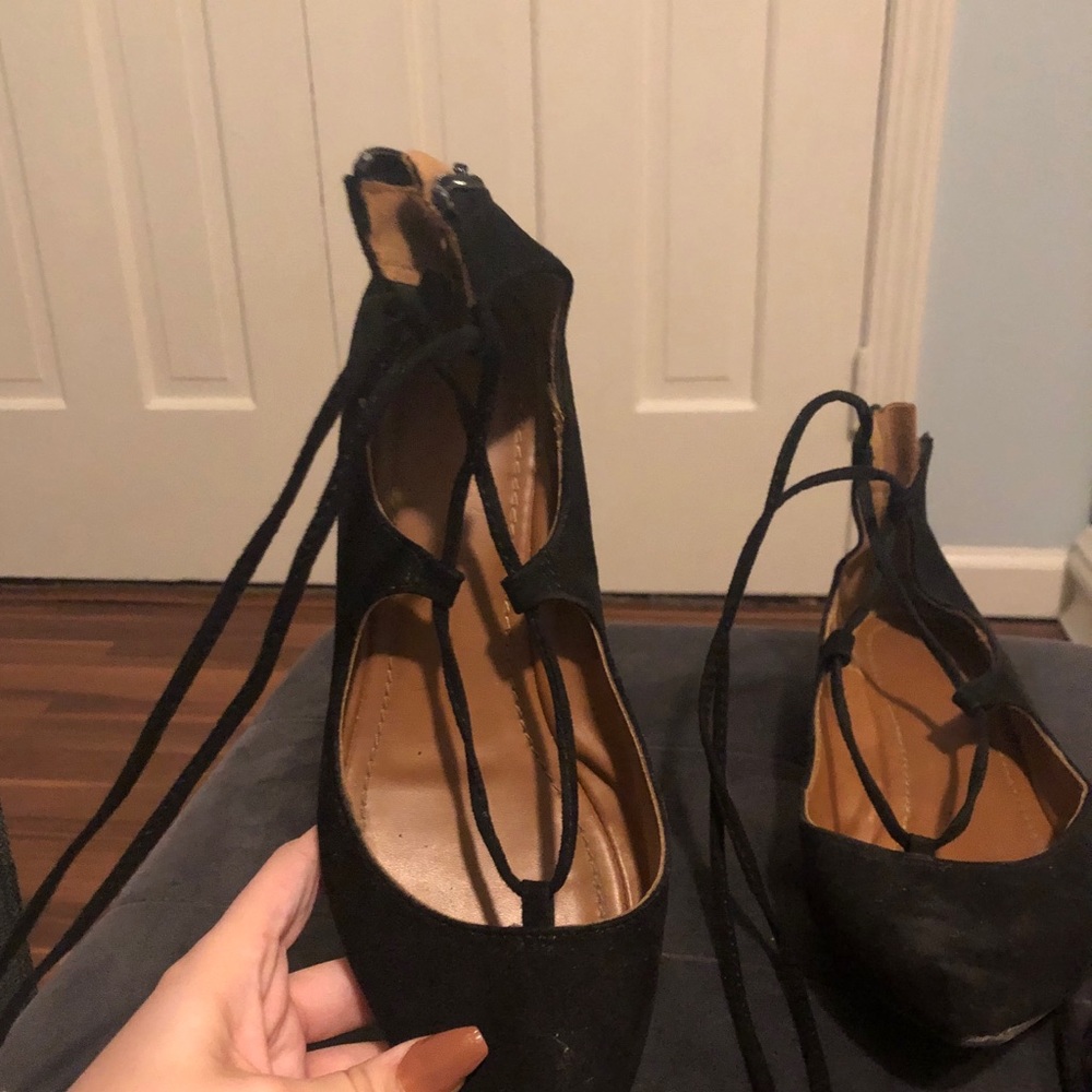 black lace up strappy sandals